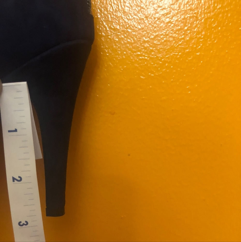 SIZE 8M NINE WEST SHOES - Picture 5 of 5